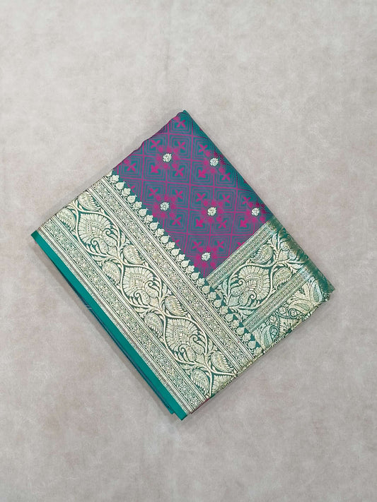 Turqoise Tanchoi Silk Zari Booti