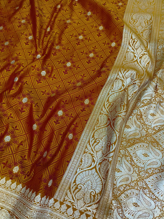 Gold Katan Tanchoi Silk Zari Booti