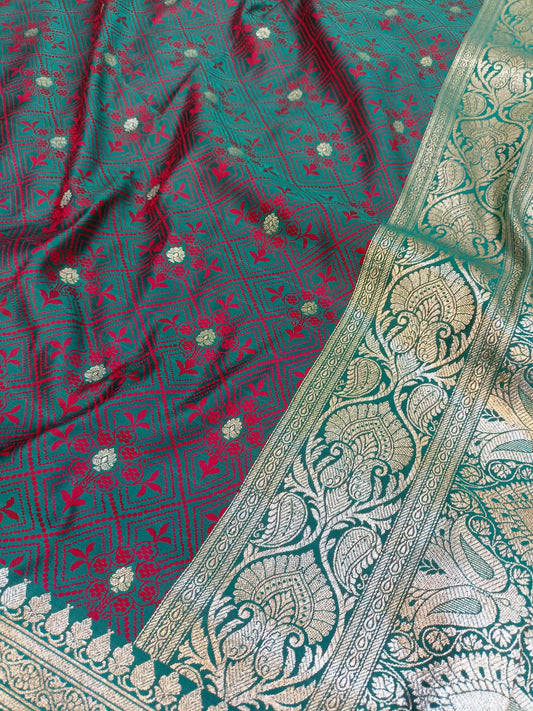 Turqoise Tanchoi Silk Zari Booti